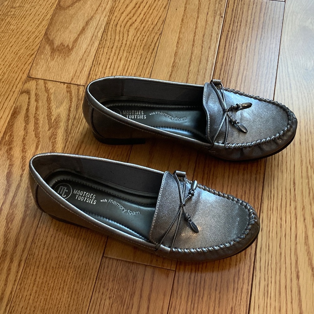 Moostees Tootsies Metallic Loafers